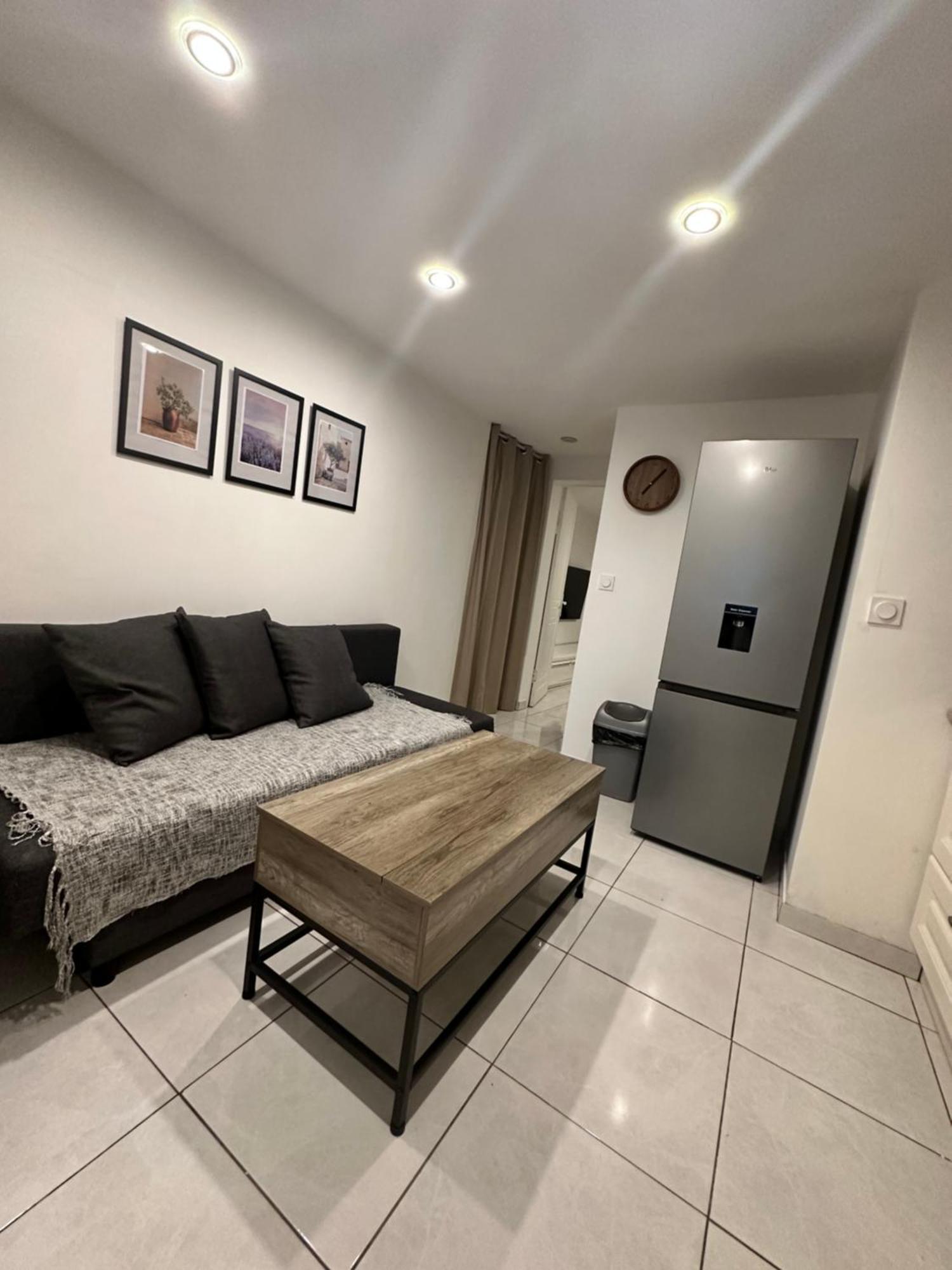 Jolie Appartement Nice Proche Mer Et Aeroport Une Chambre Plus Salon Avec Cuisine Eksteriør billede